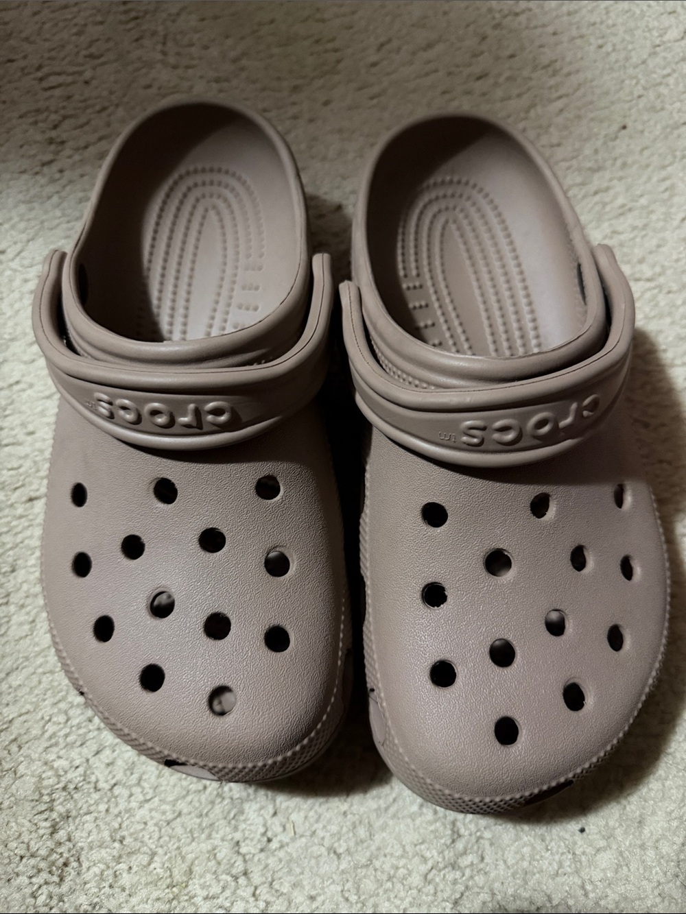 Crocs Classic Clog in Taupe